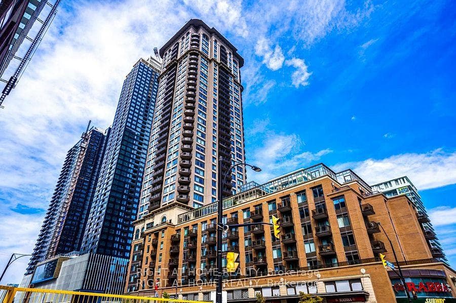 385 Prince Of Wales Drive Unit 401