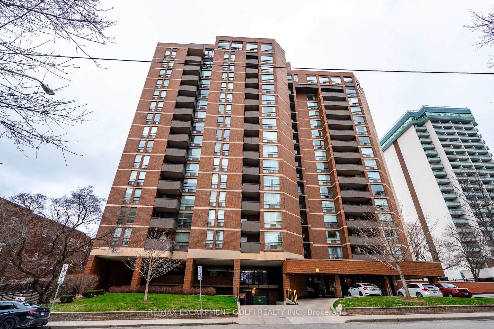 222 Jackson Street Unit 305