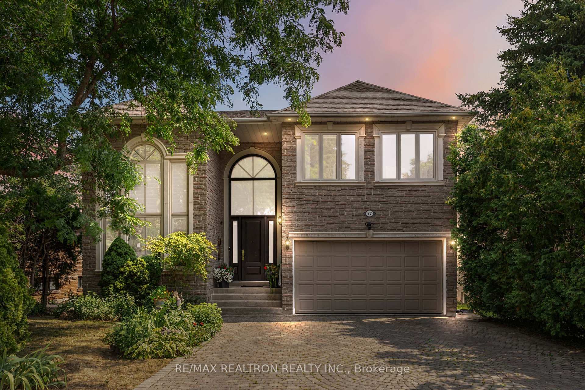 77 Sprucewood Drive