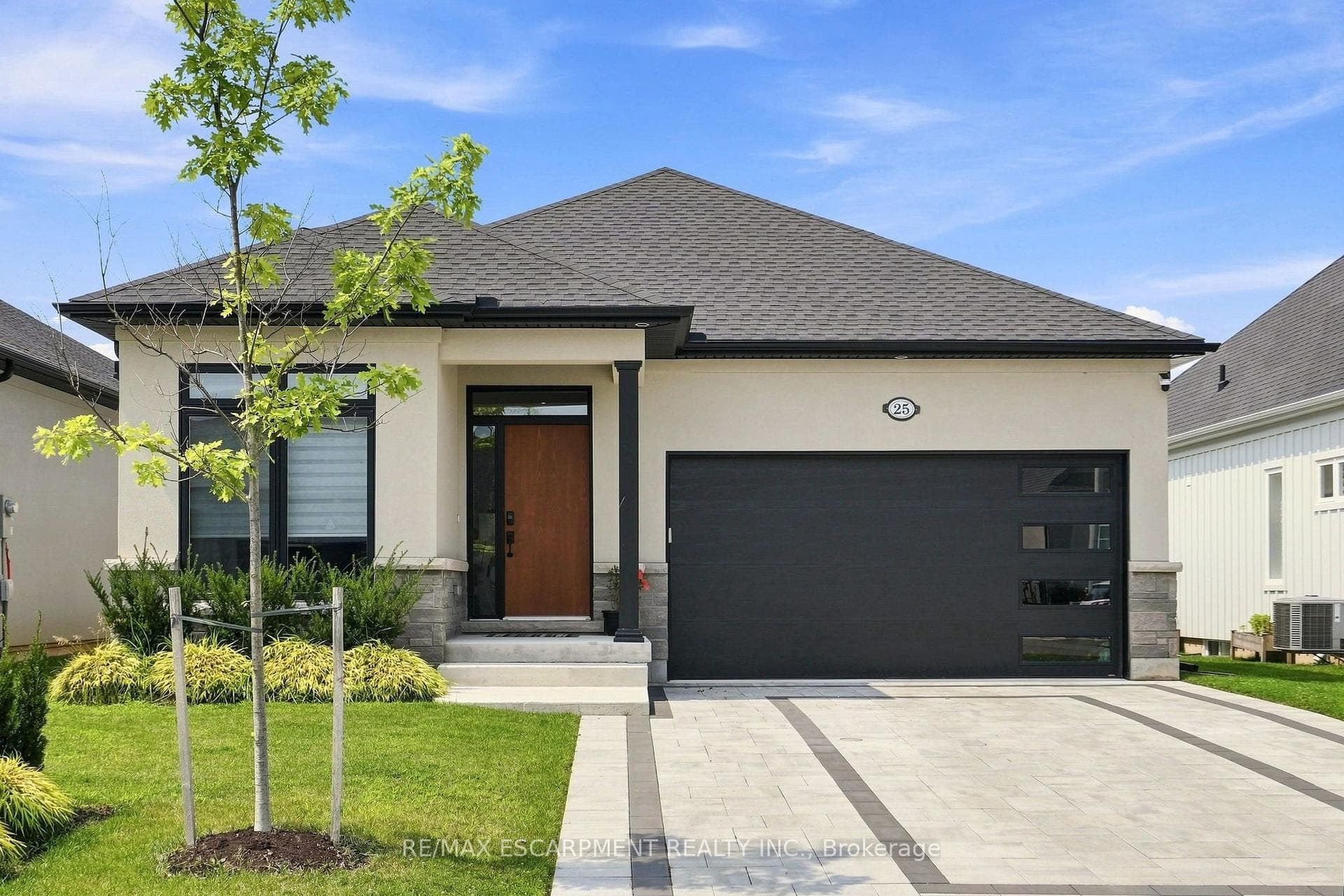 25 Sunrise Court