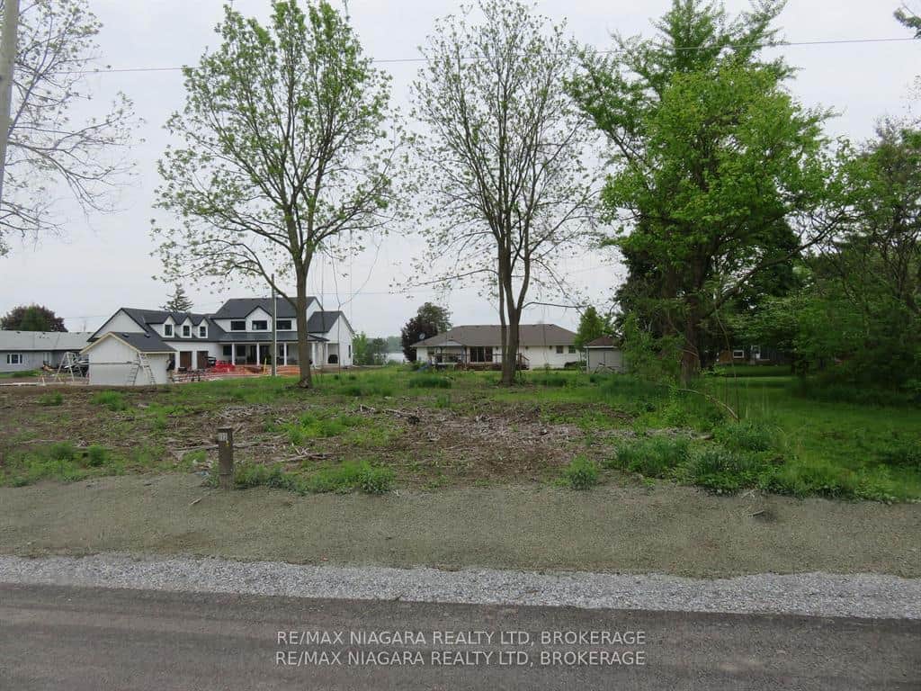 2156 Houck Crescent