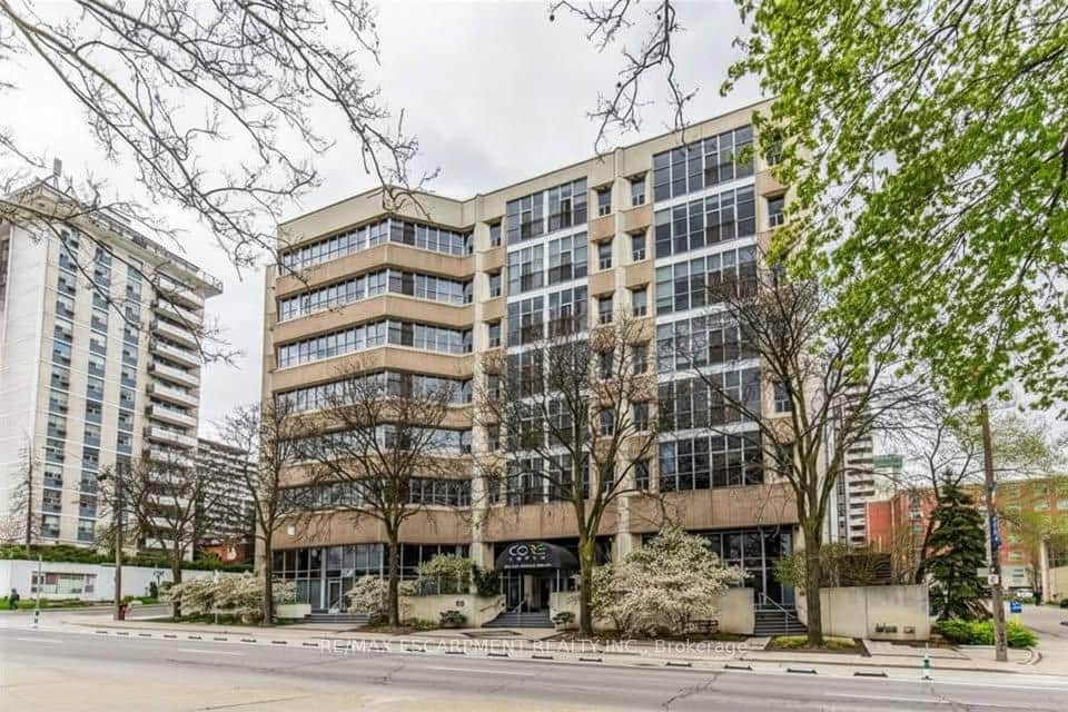 66 Bay Street Unit 106