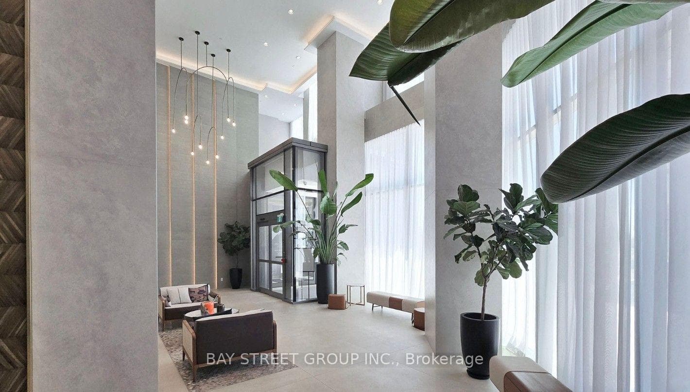 1000 Portage Parkway Unit 3109