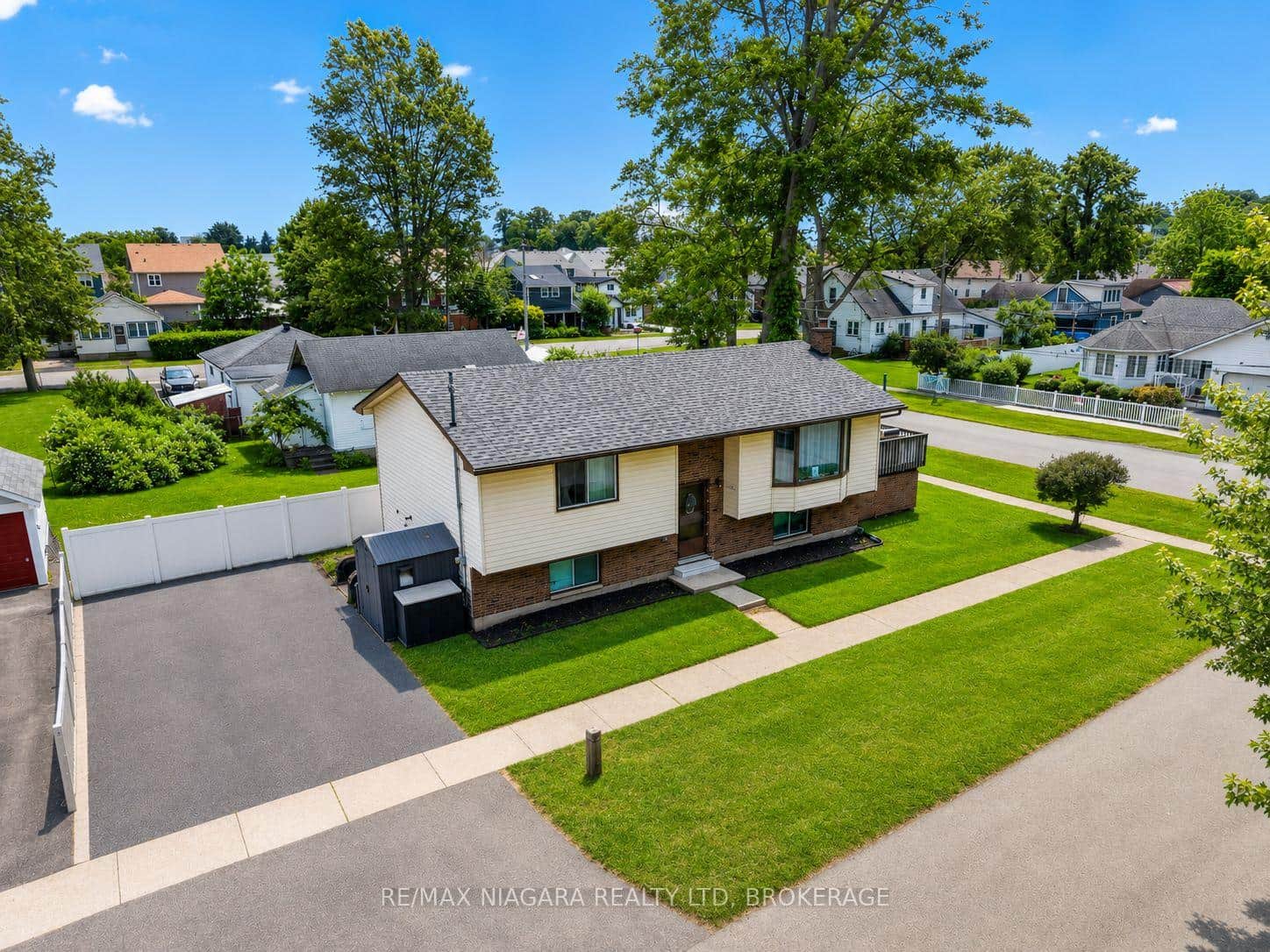 384 Dovercourt Road