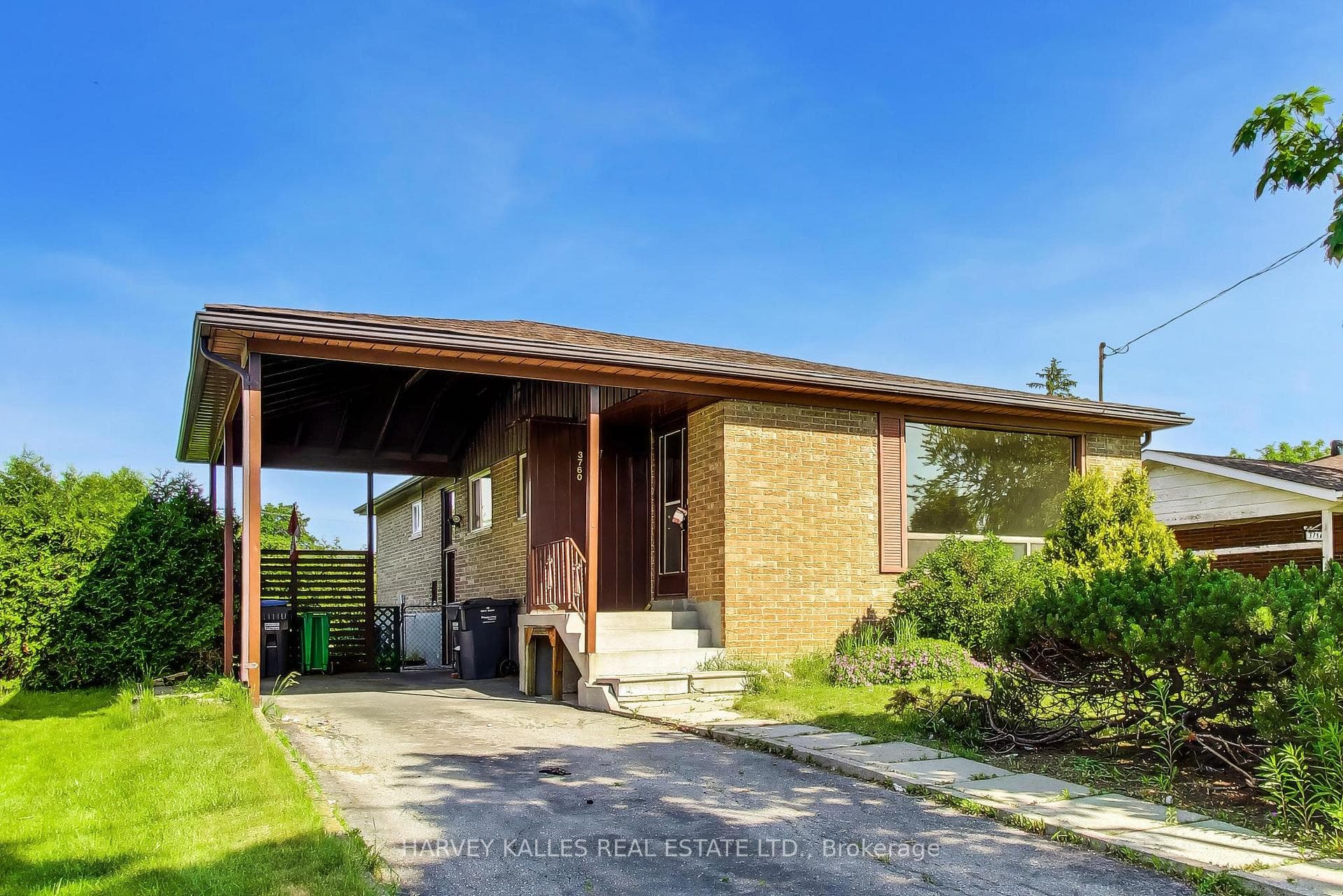 3760 Woodruff Crescent