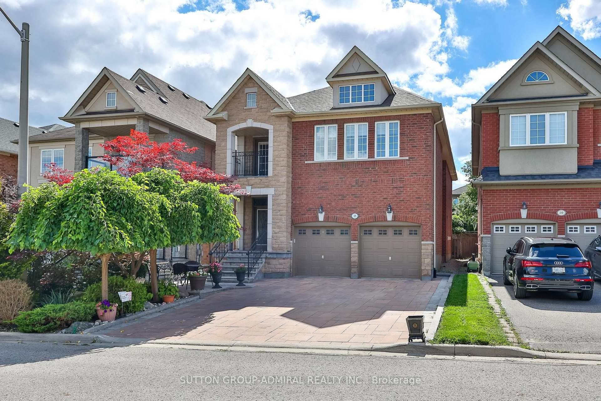 35 Strauss Road