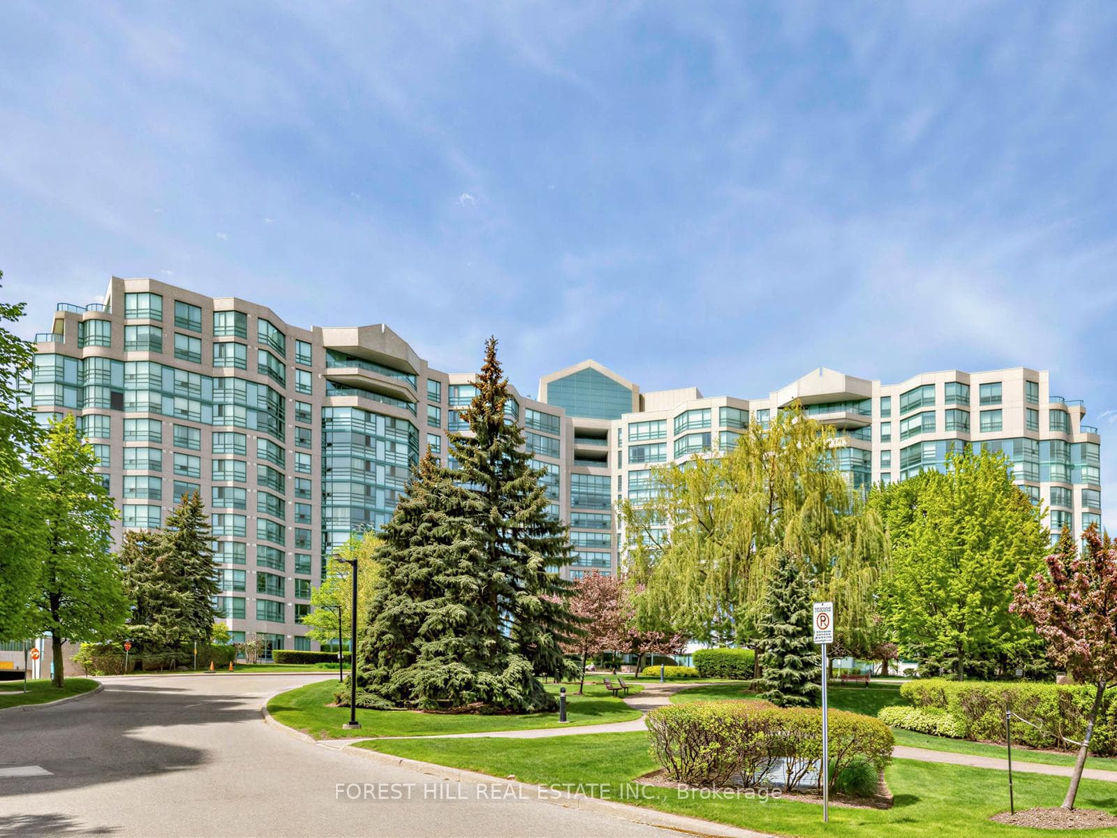 7905 Bayview Avenue Unit 306