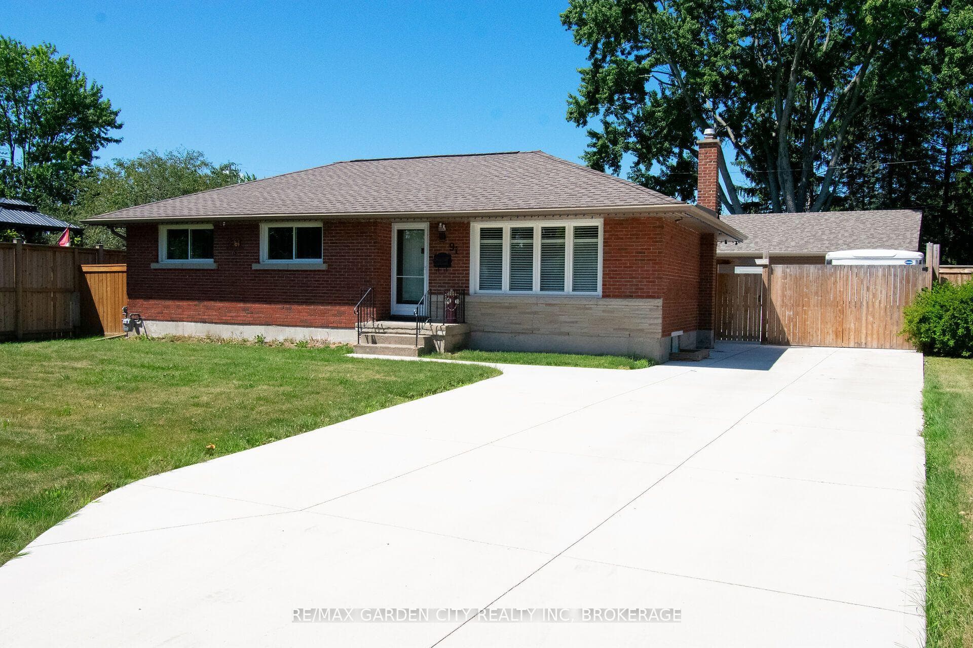 91 Crescent Drive