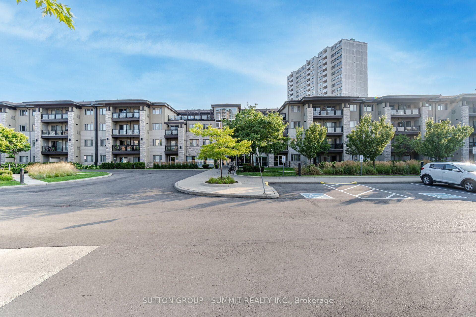 570 Lolita Gardens Unit 418