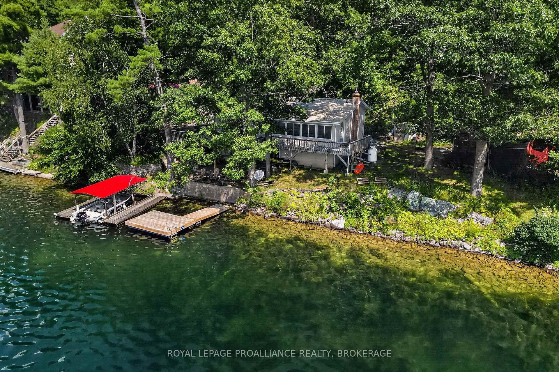 1403B Everett Lane