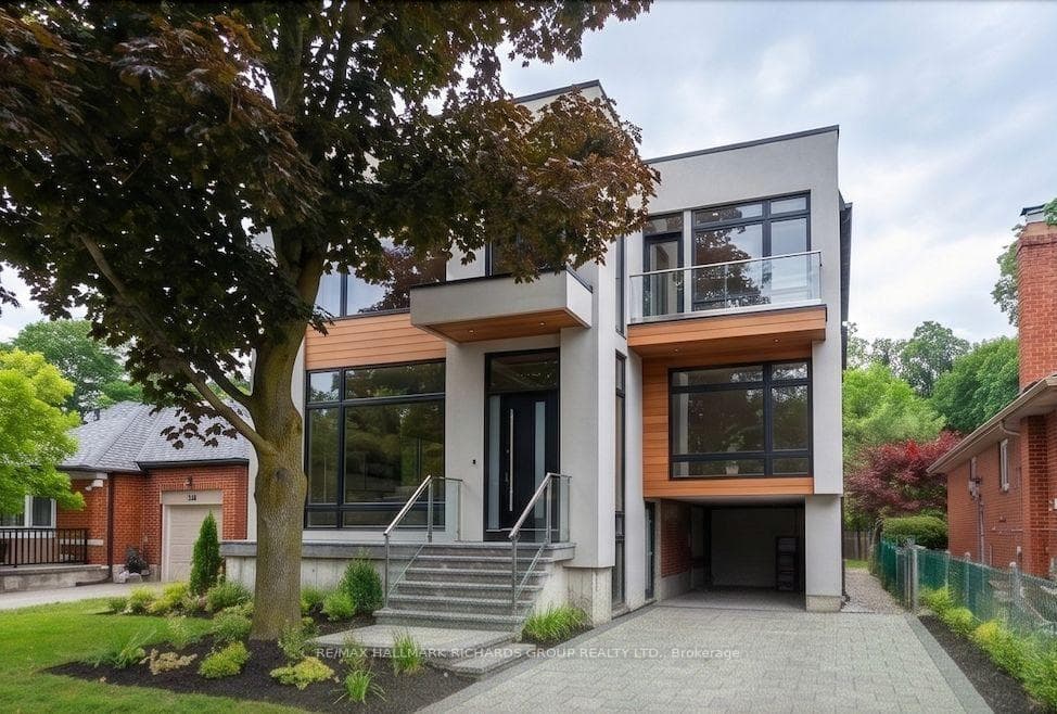 98 Ferris Road
