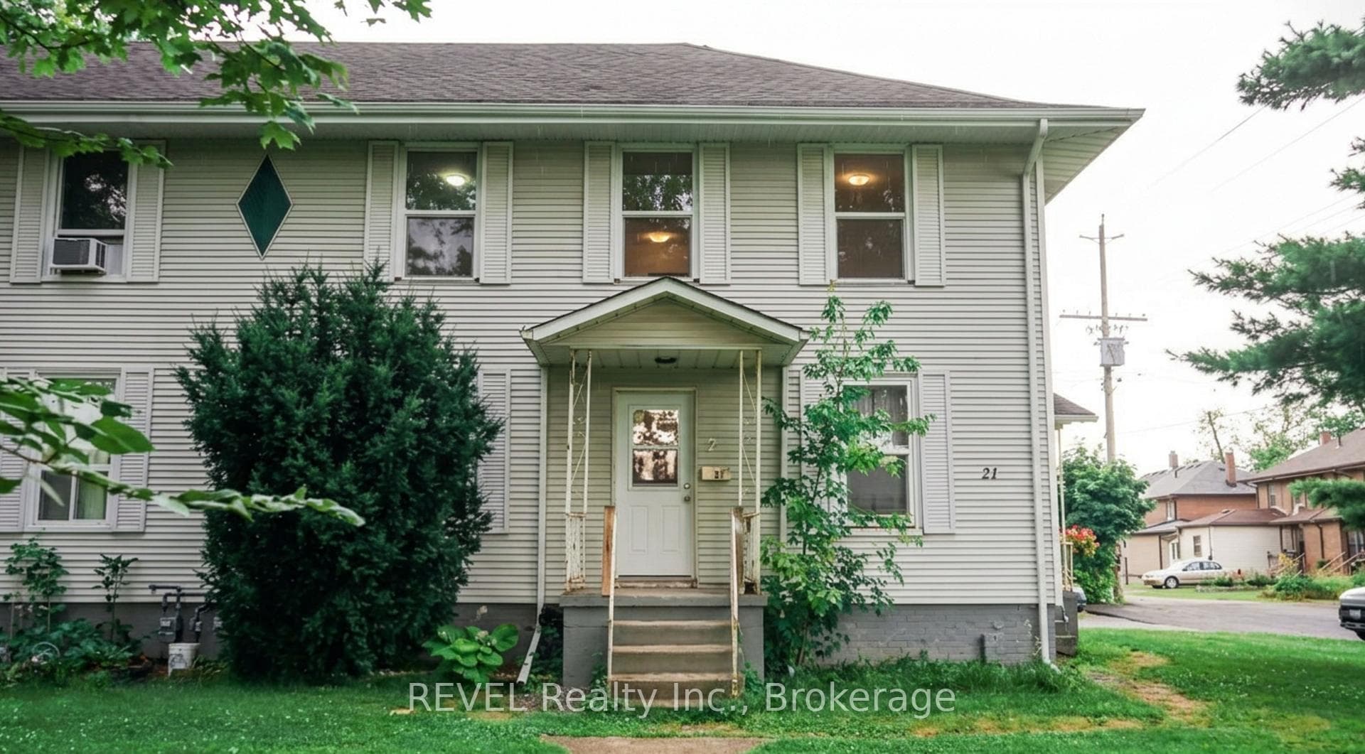 21 Plymouth Road Unit Upper