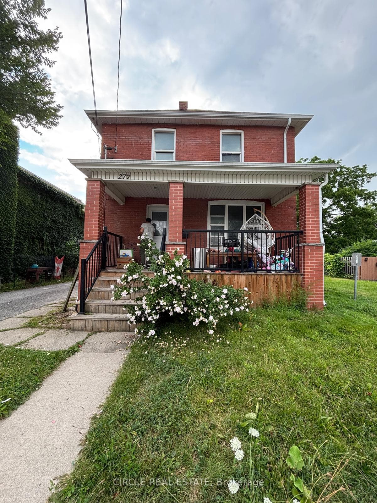 277 Niagara Street