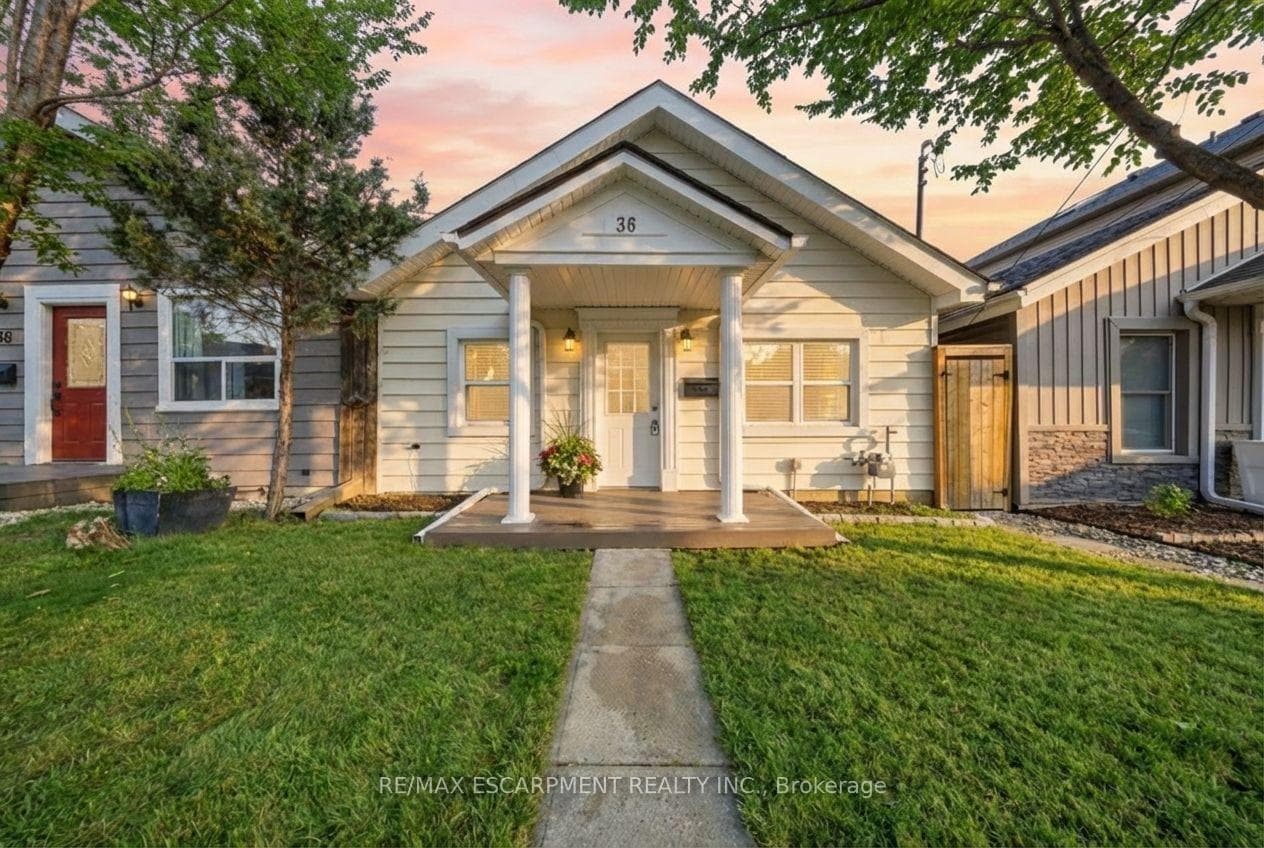 36 Queensdale Avenue
