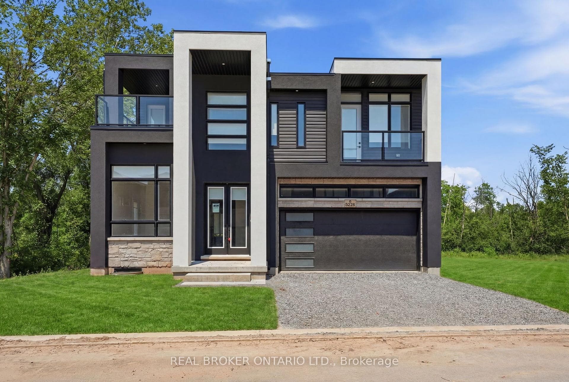 6325 Jewel Common