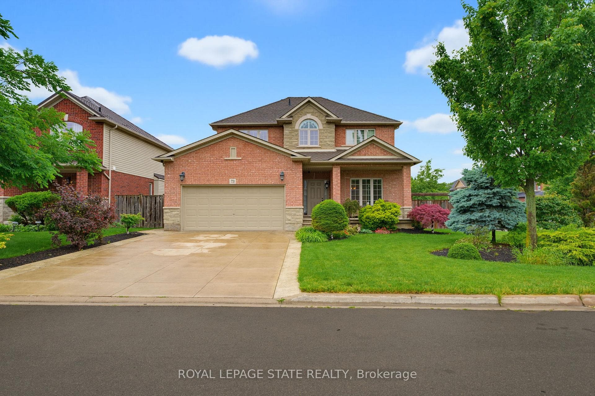73 Degrow Crescent