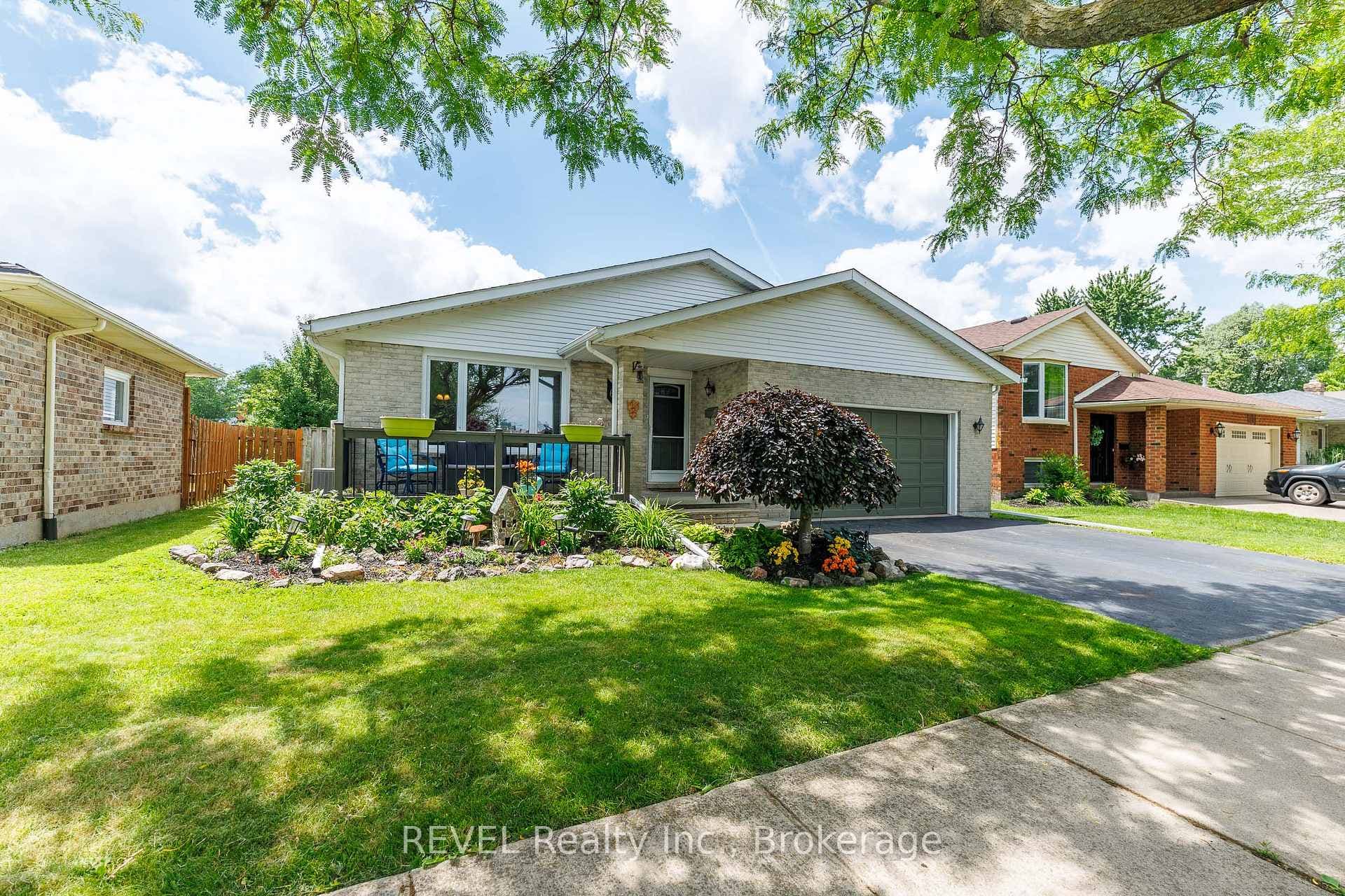 6096 Crimson Drive