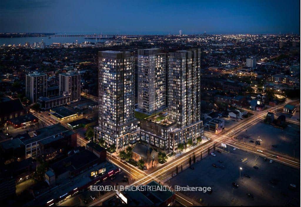 91 John Street Unit 403