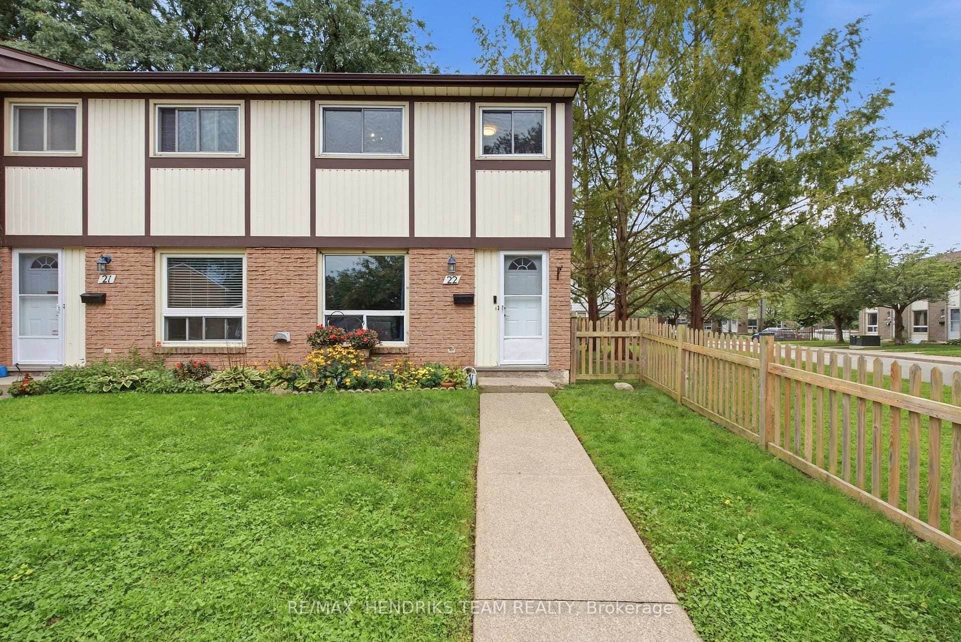 25 Linfield Drive Unit 22