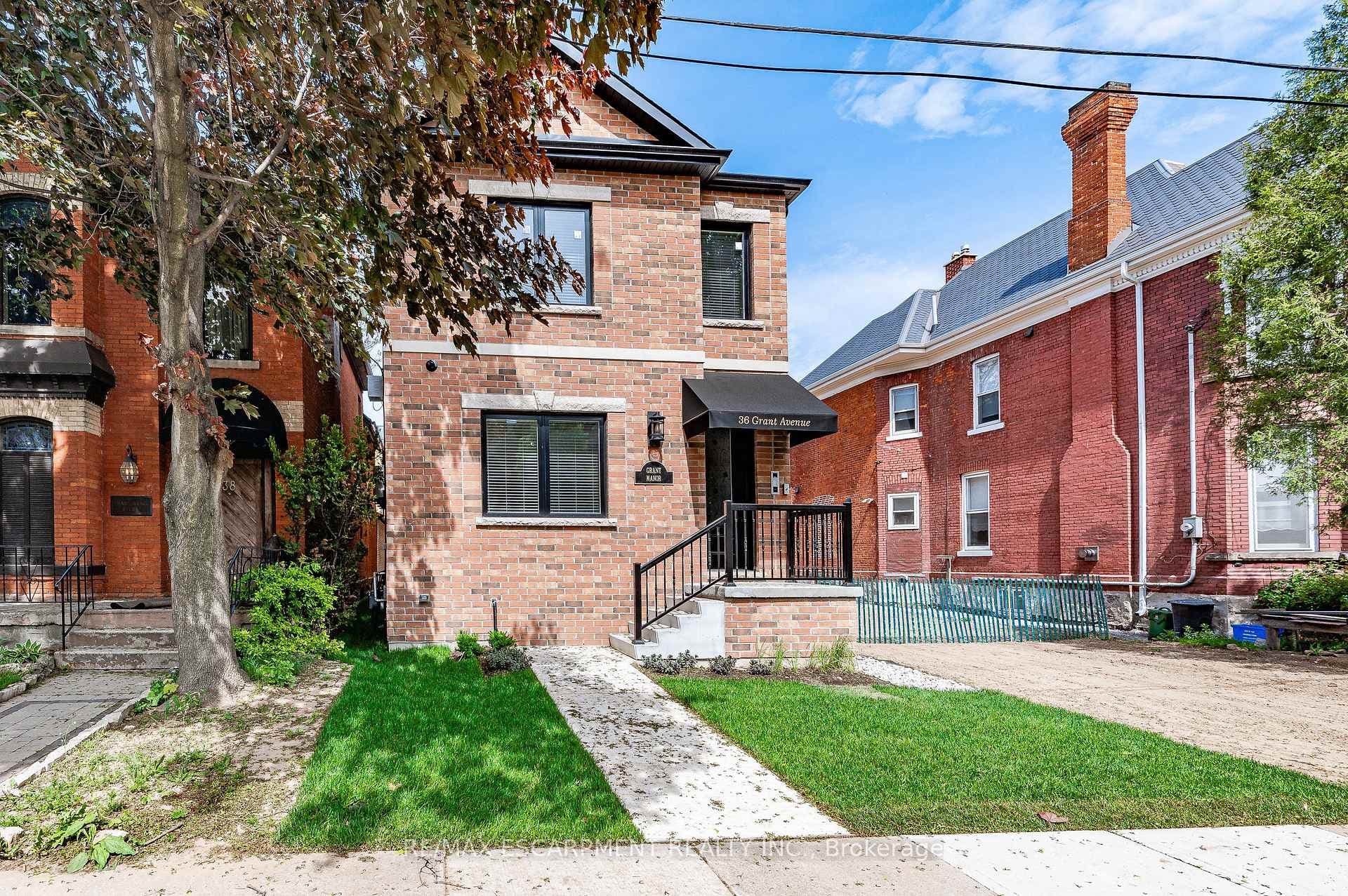 36 Grant Avenue Unit 1A