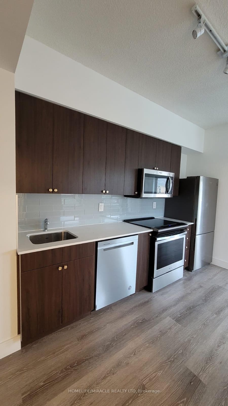 1 Wellington Street Unit 219