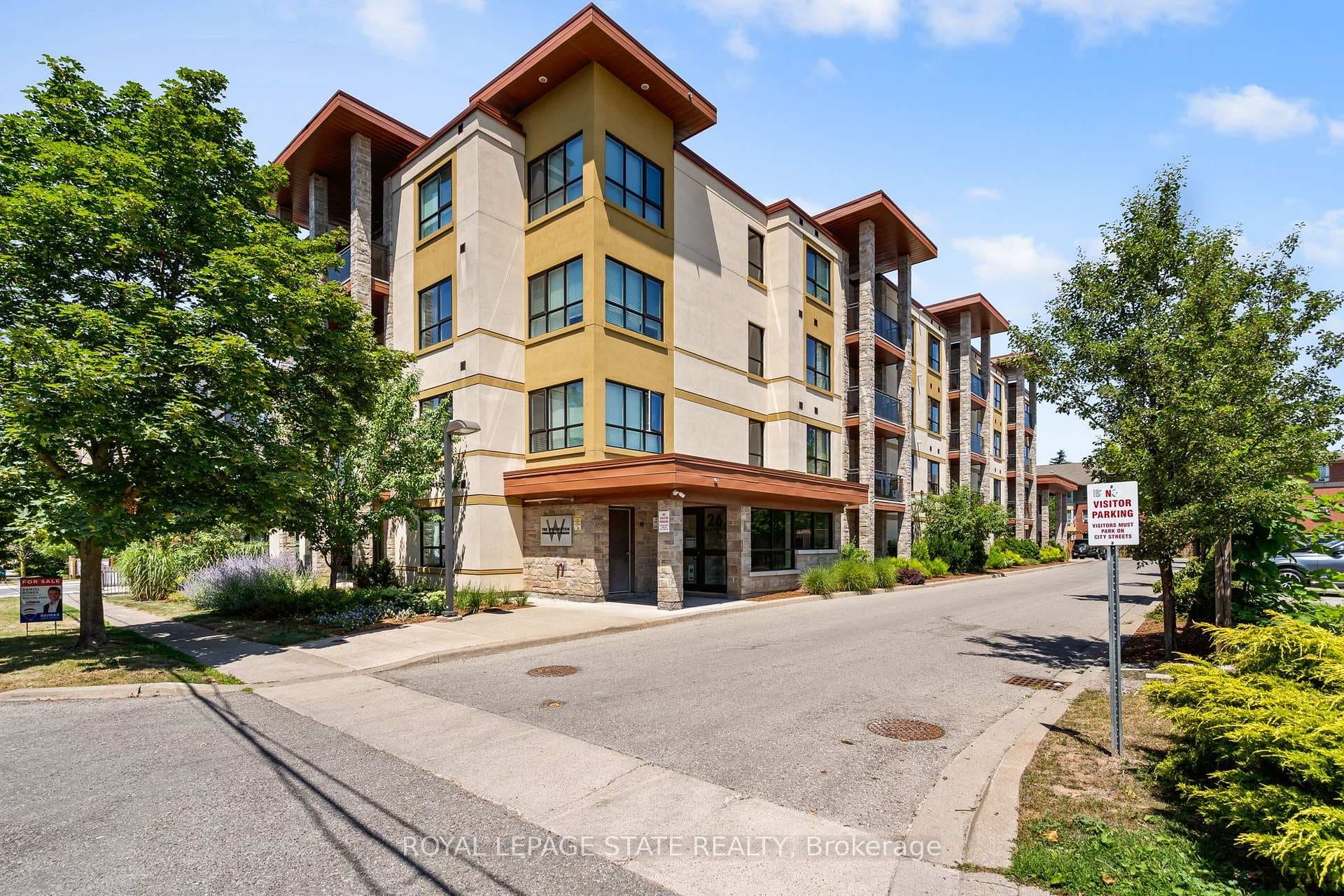 26 Wellington Street Unit 402