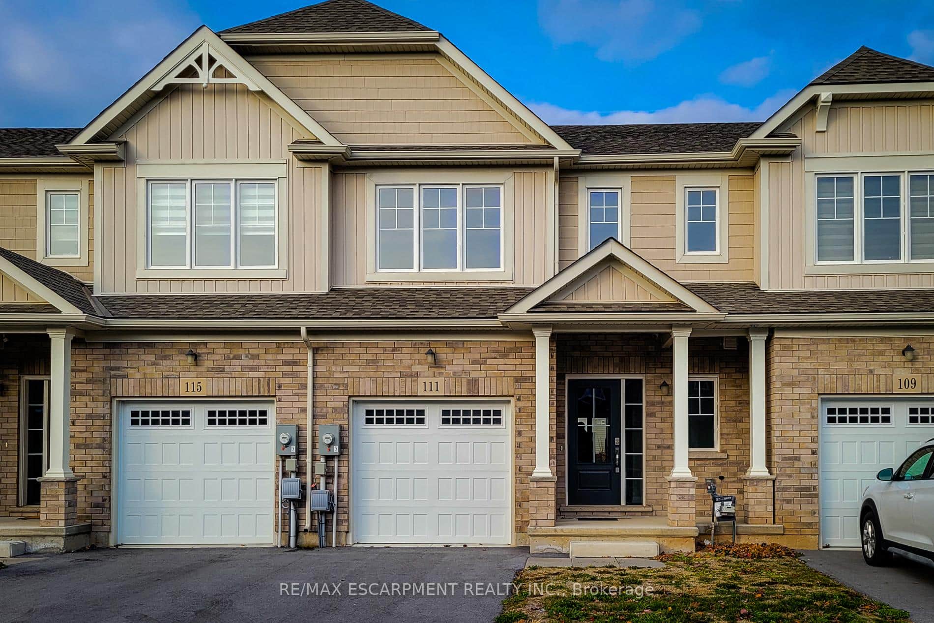 111 ALICIA Crescent