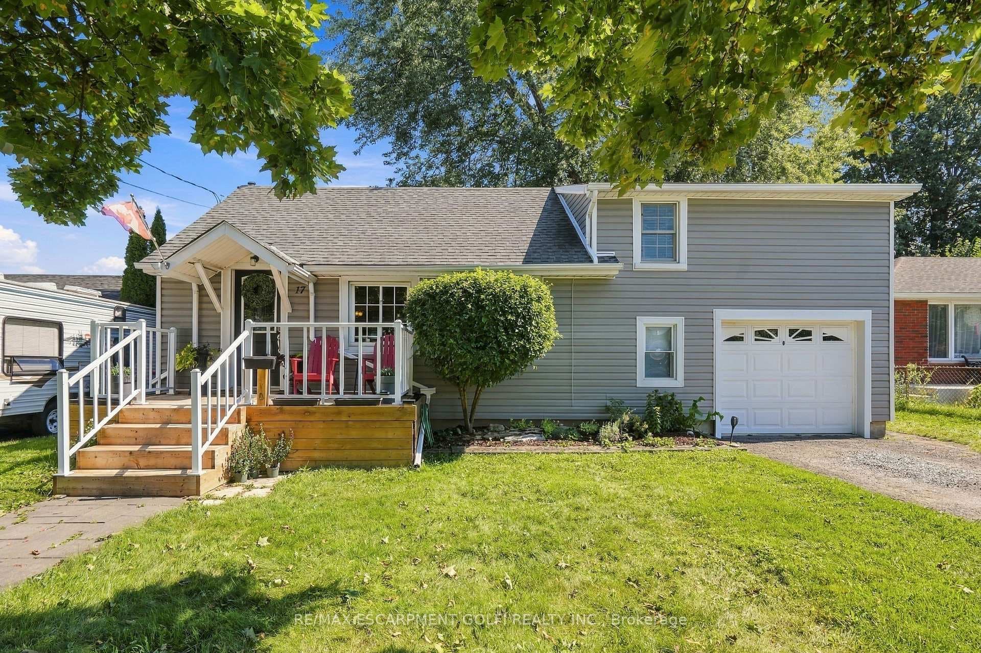 17 Foxglove Avenue