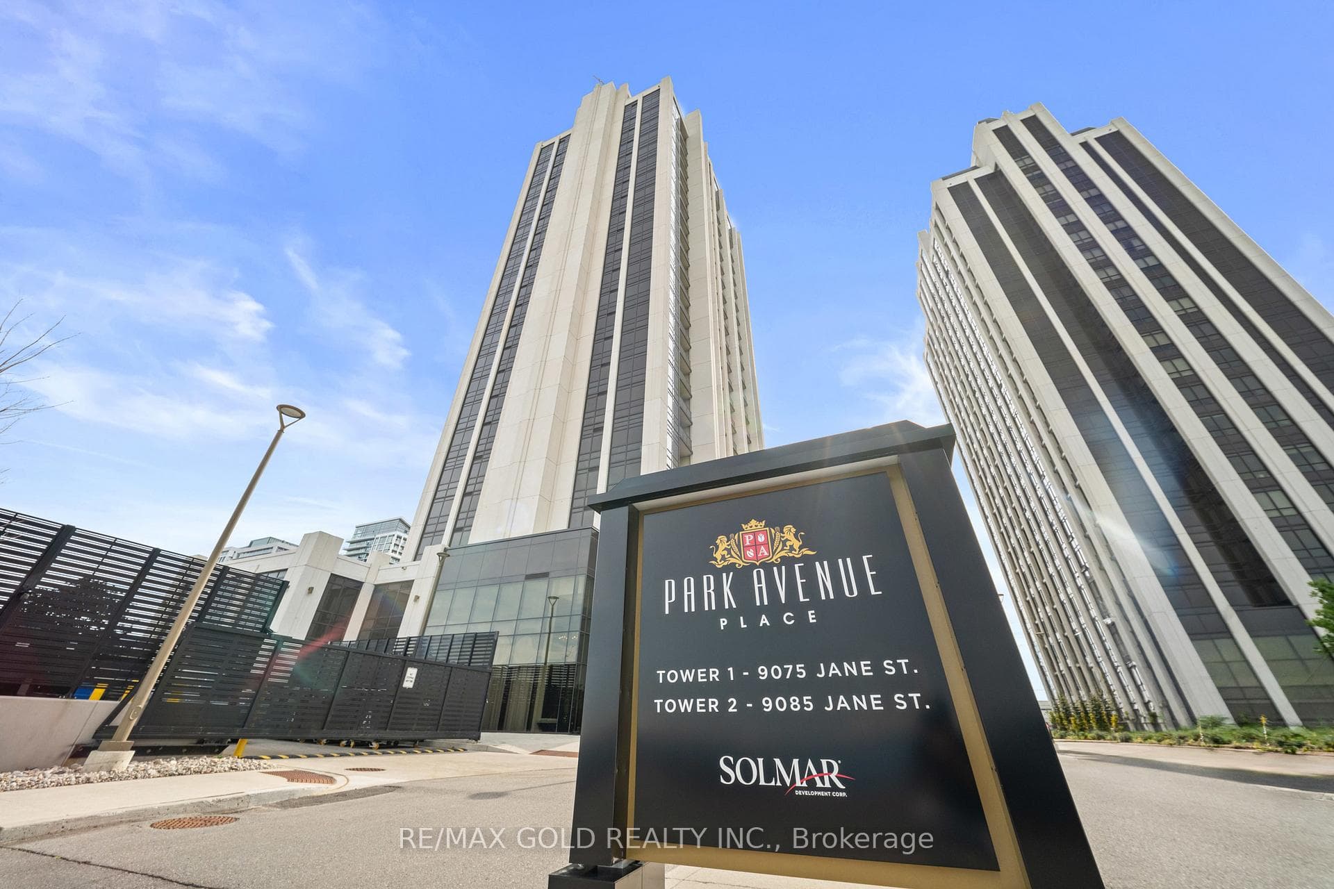 9075 Jane Street Unit 618