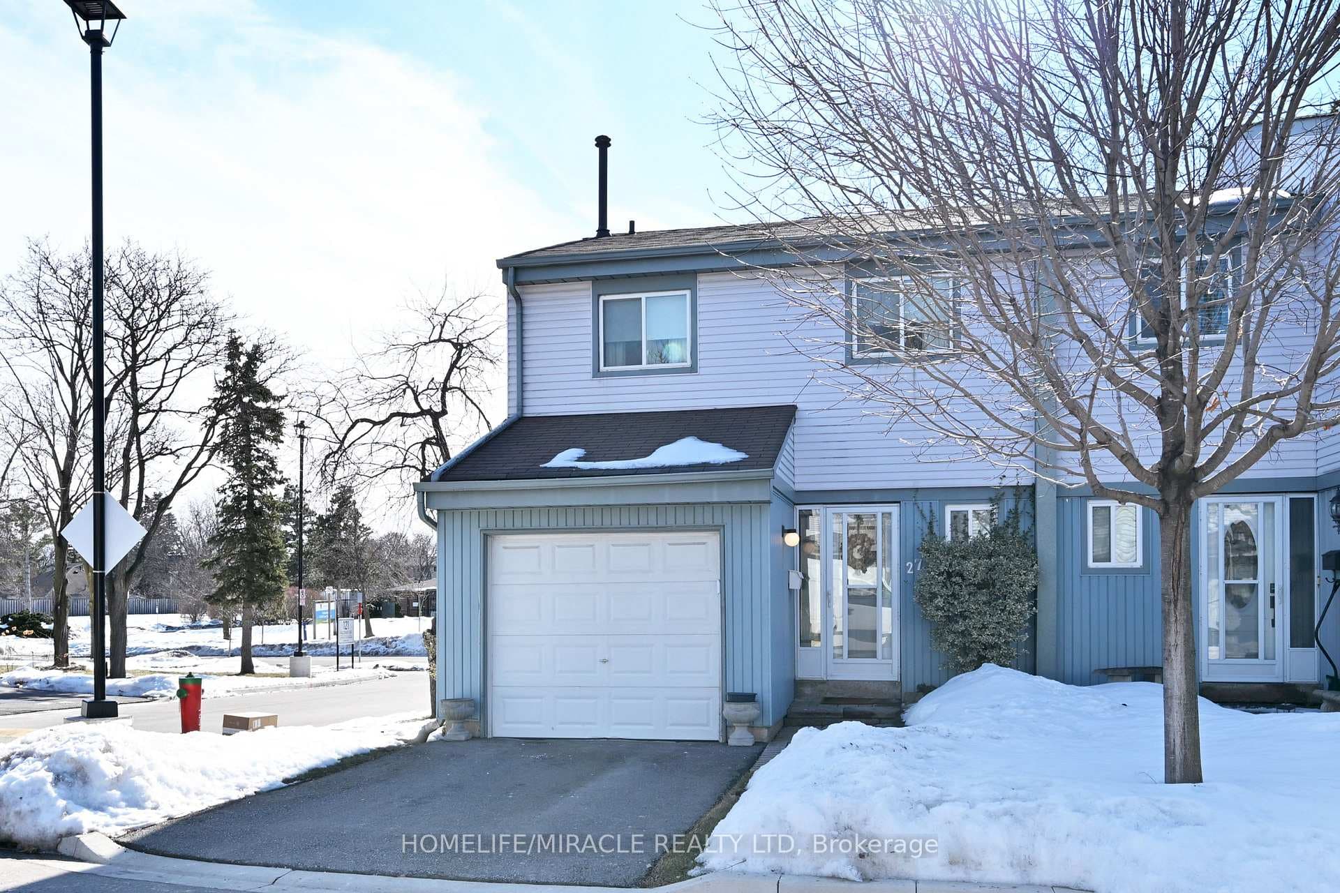 121 Falconer Drive Unit 27