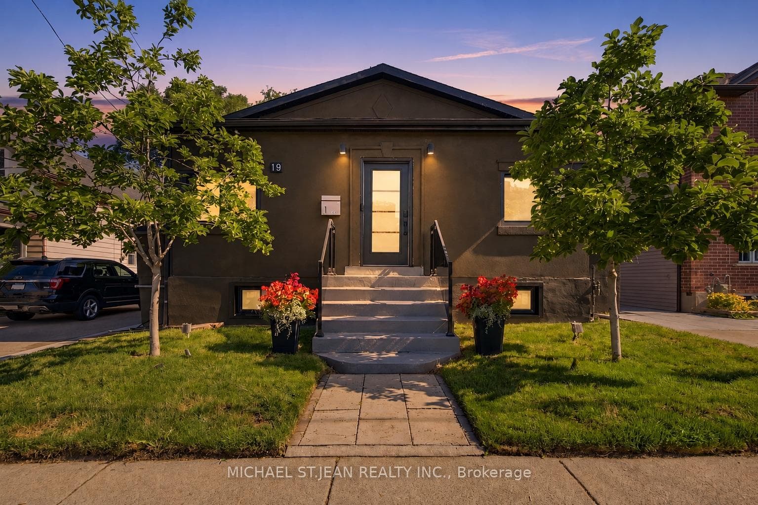 19 Grove Street