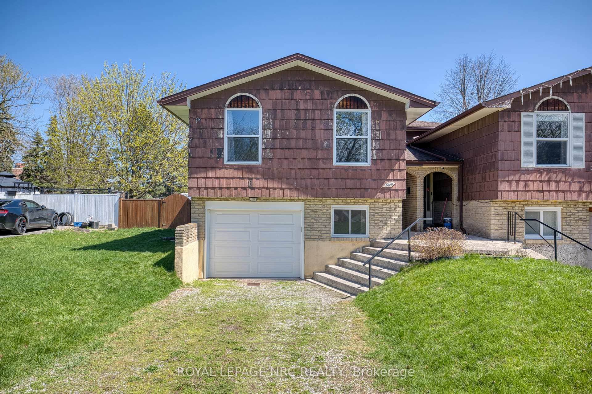8 Kerwin Gate