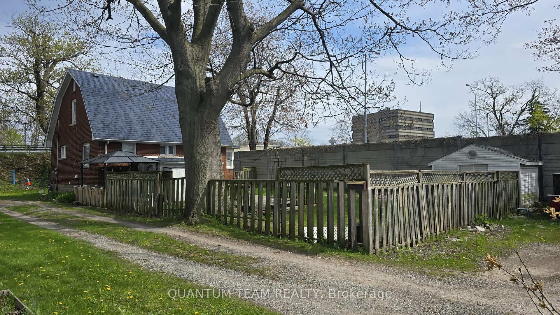 5365 Portage Road