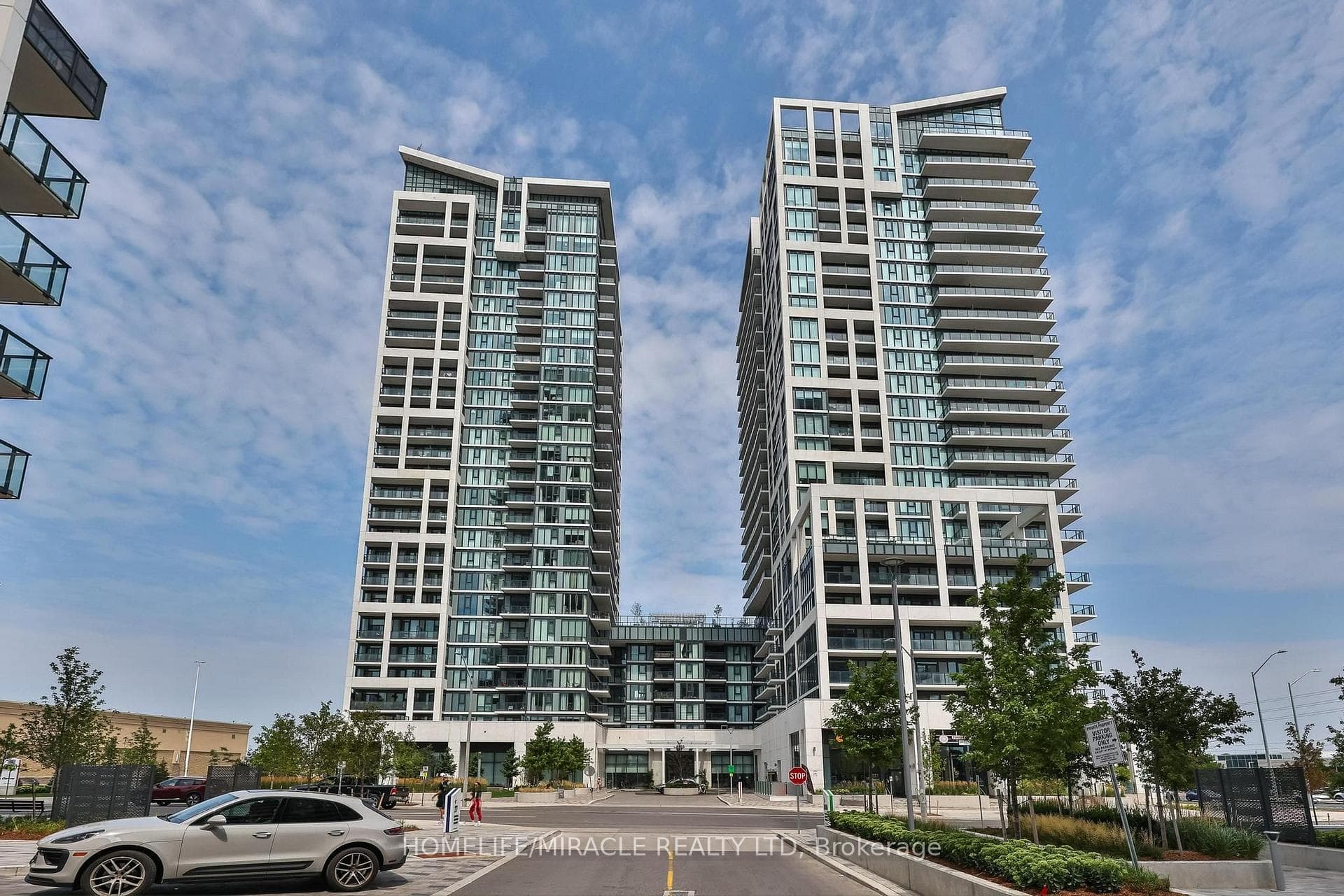 9000 Jane Street Unit 223