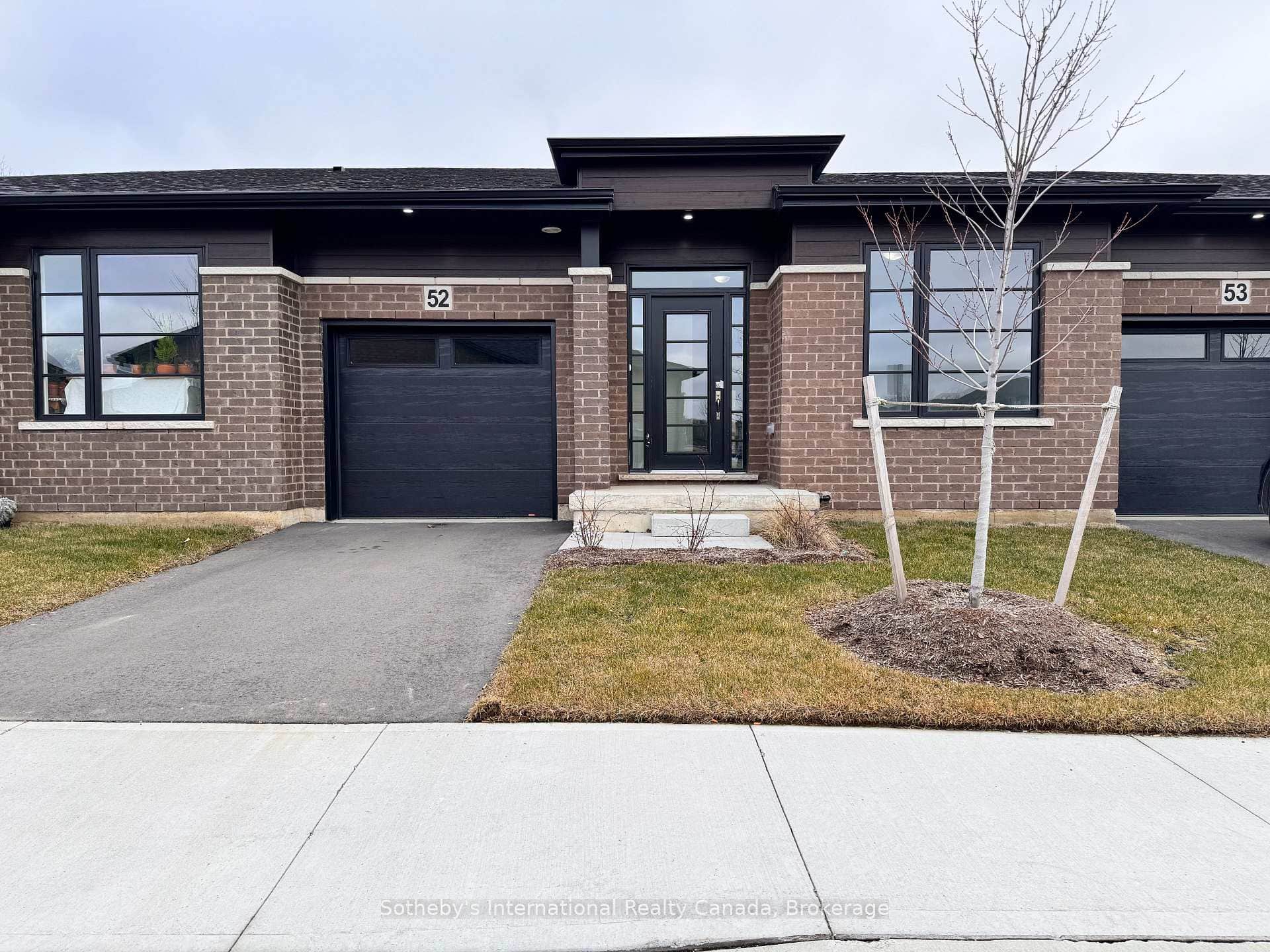 550 Grey Street Unit 52