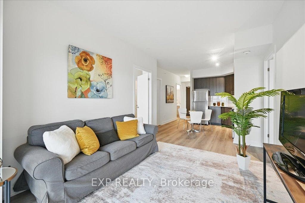 550 North Service Road Unit 707