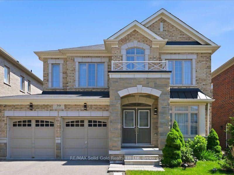 39 Avanti Crescent