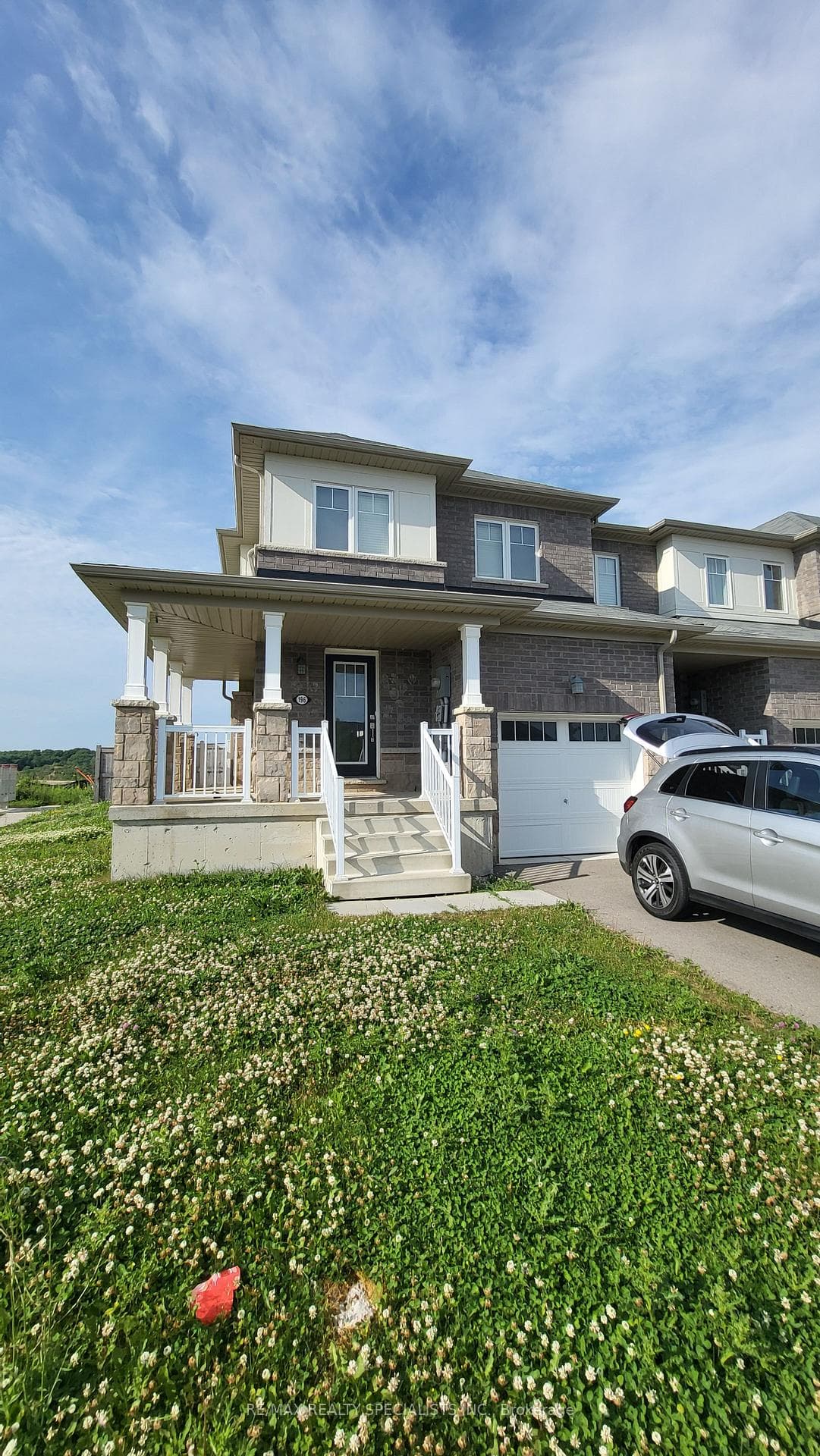 196 Maclachlan Avenue