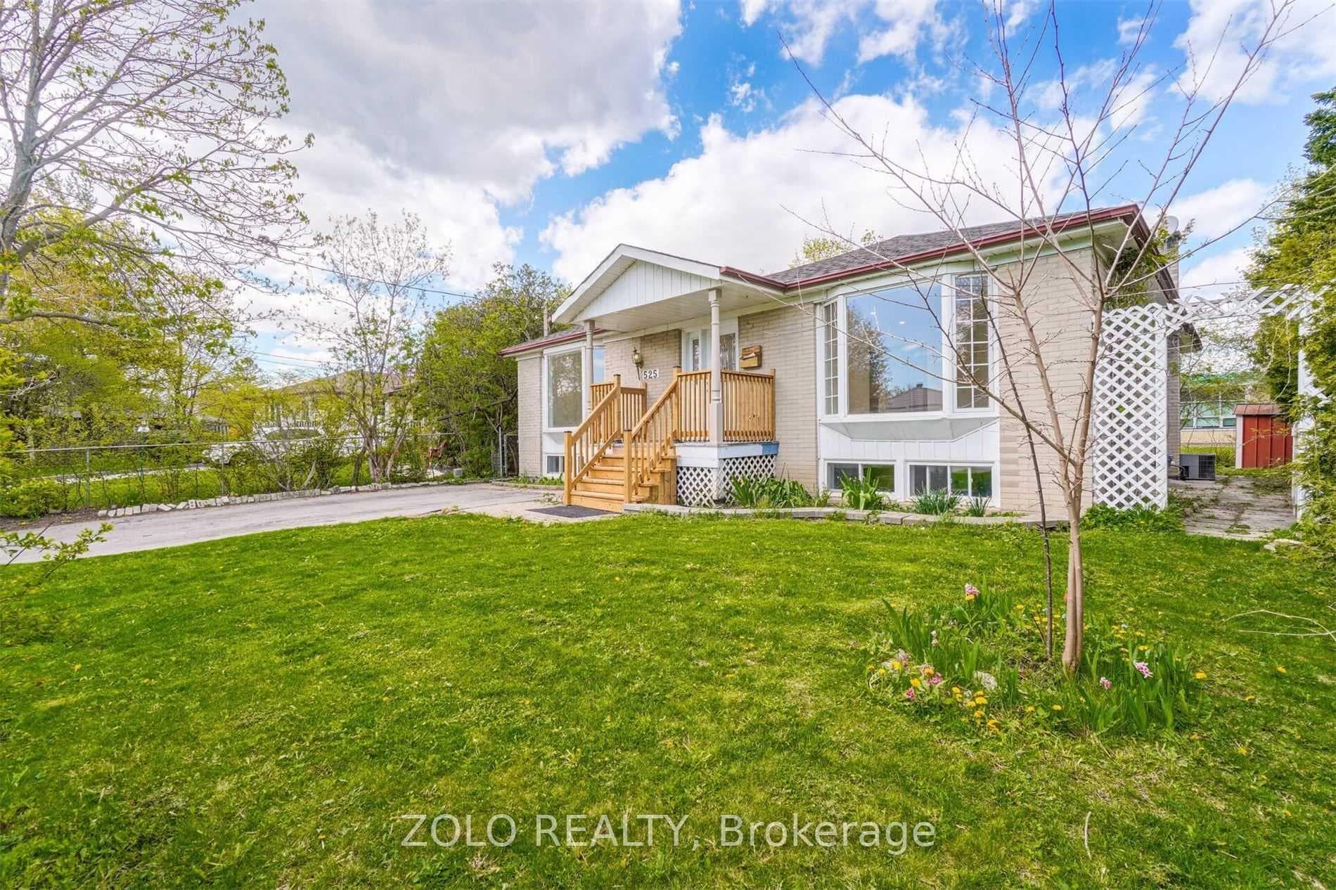 525 Lynett Crescent