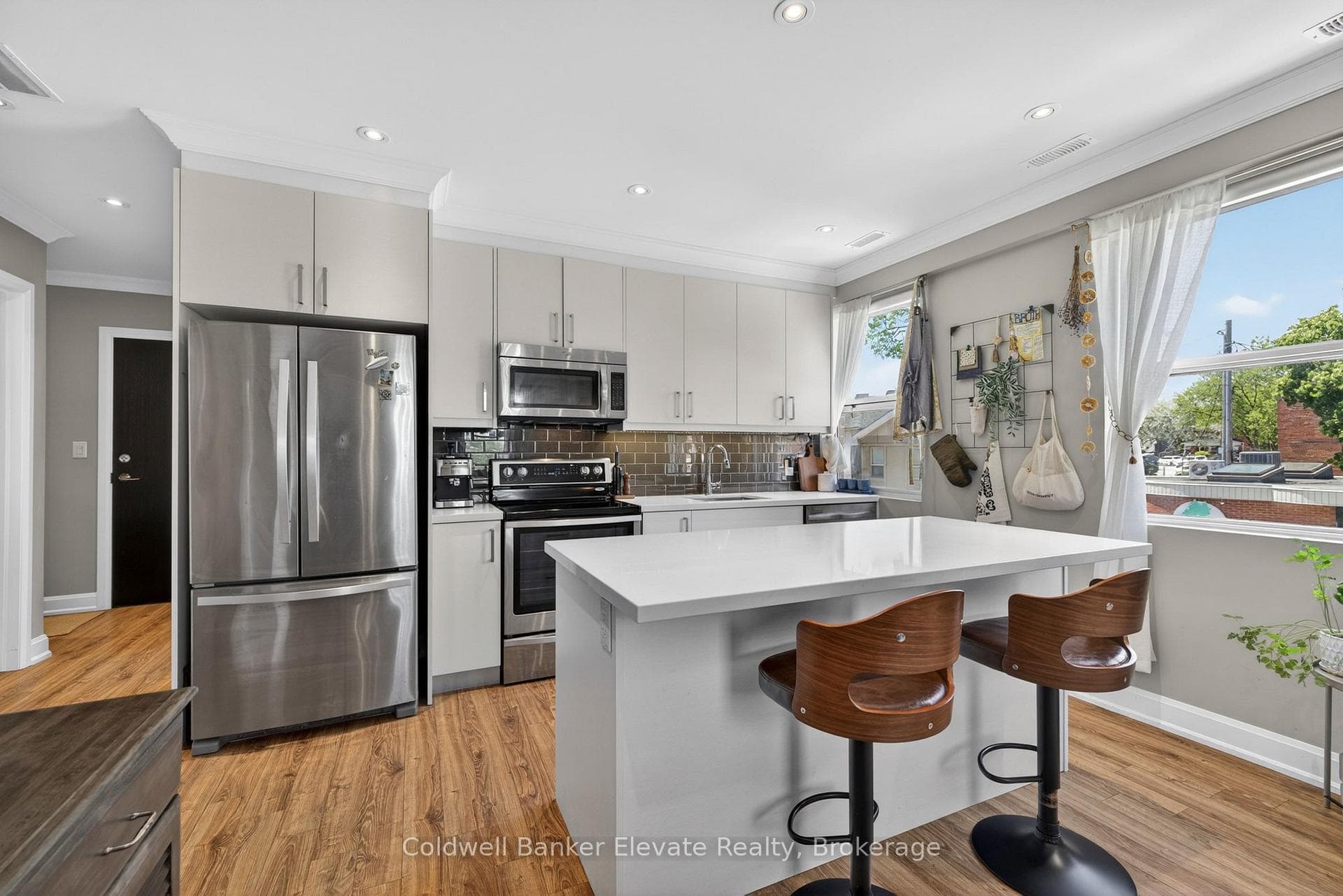 2 King Street Unit 205
