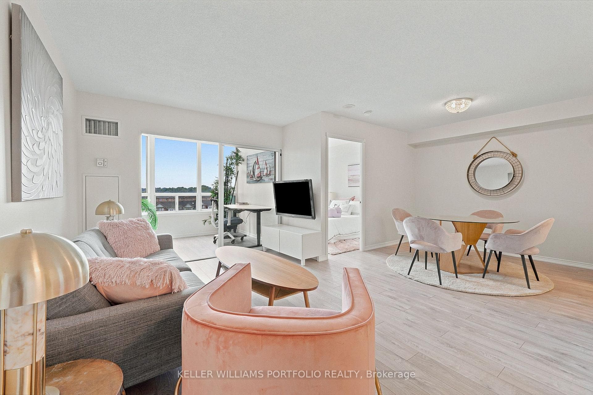135 Hillcrest Avenue Unit 605