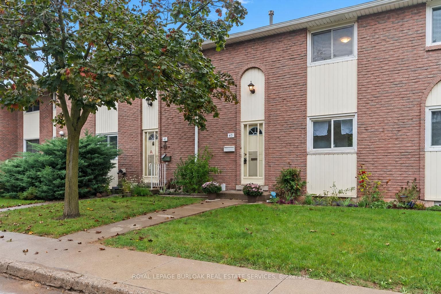151 Gateshead Crescent Unit 43