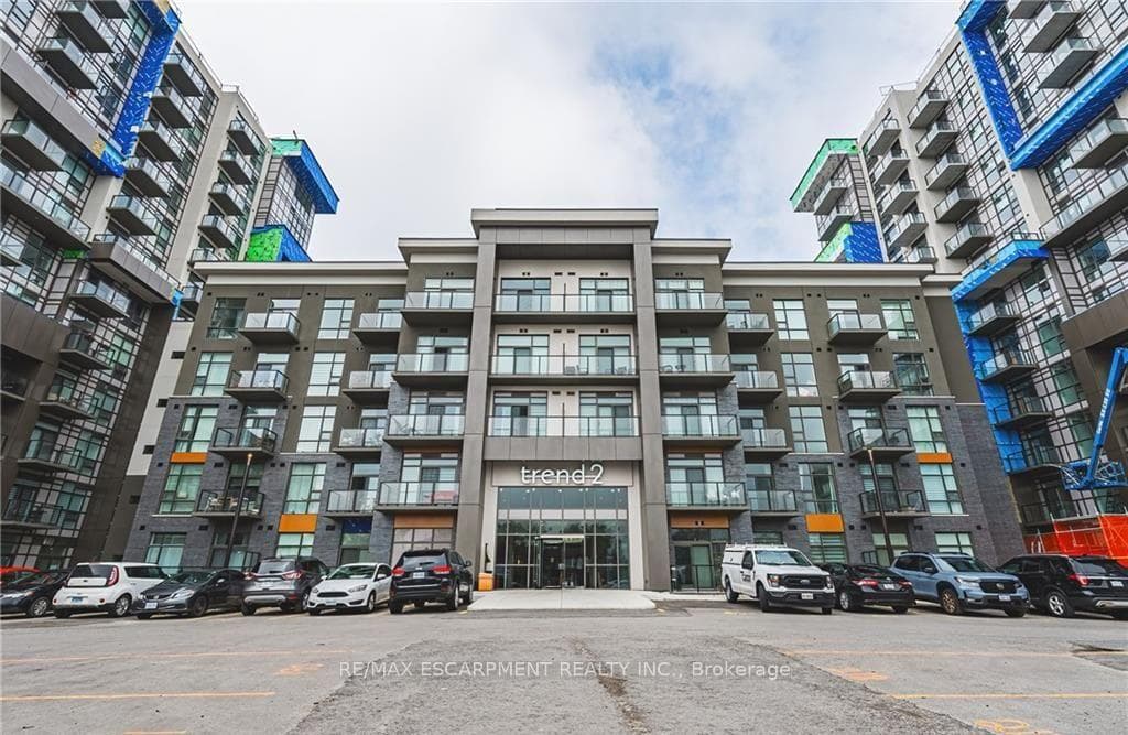460 DUNDAS Street Unit 714