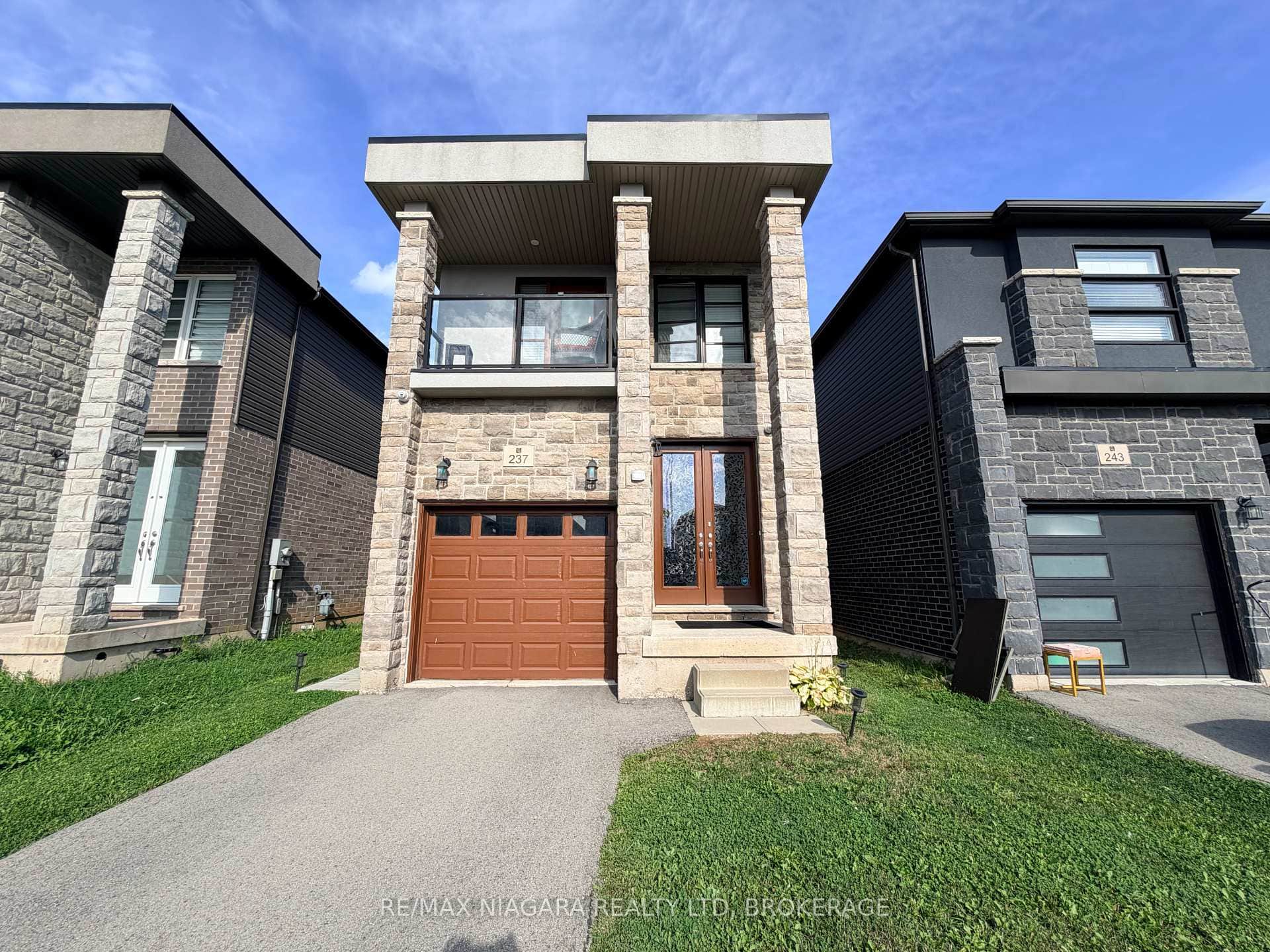 237 Louise Street Unit Main