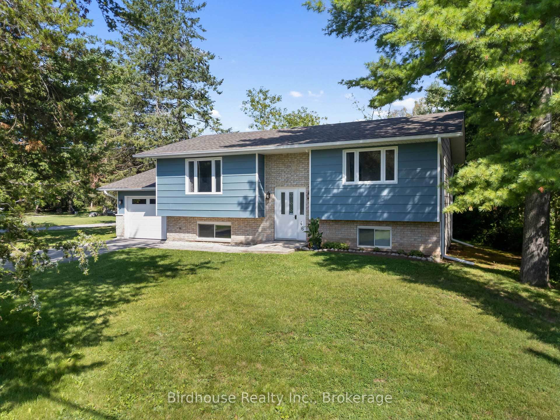 46 Riverside Drive