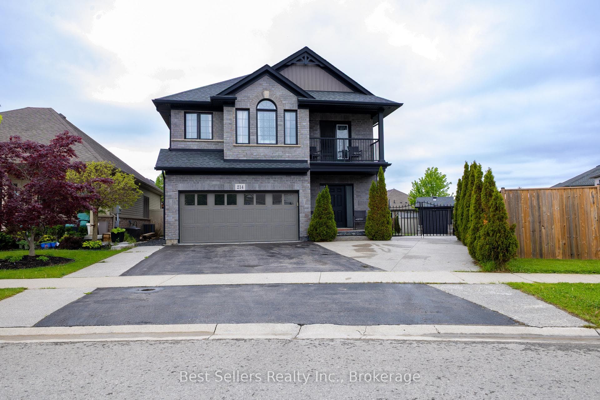 214 Cardinal Crescent