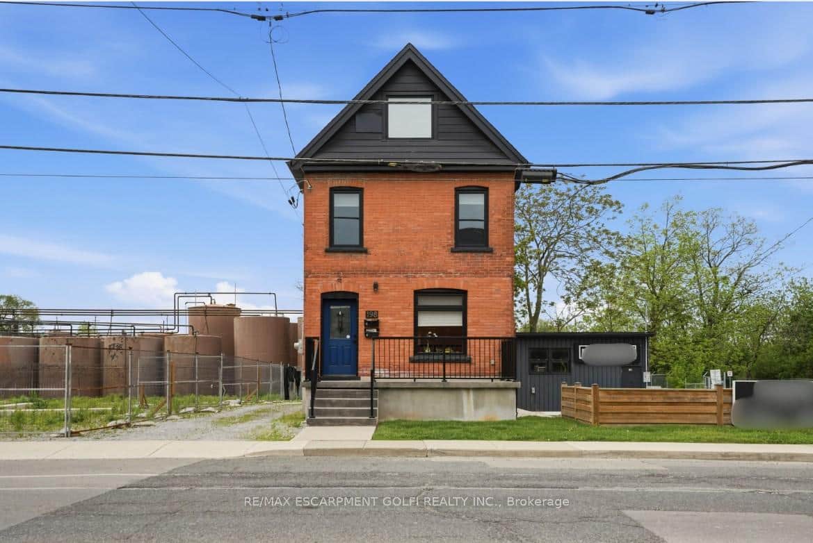 198 Dundurn Street