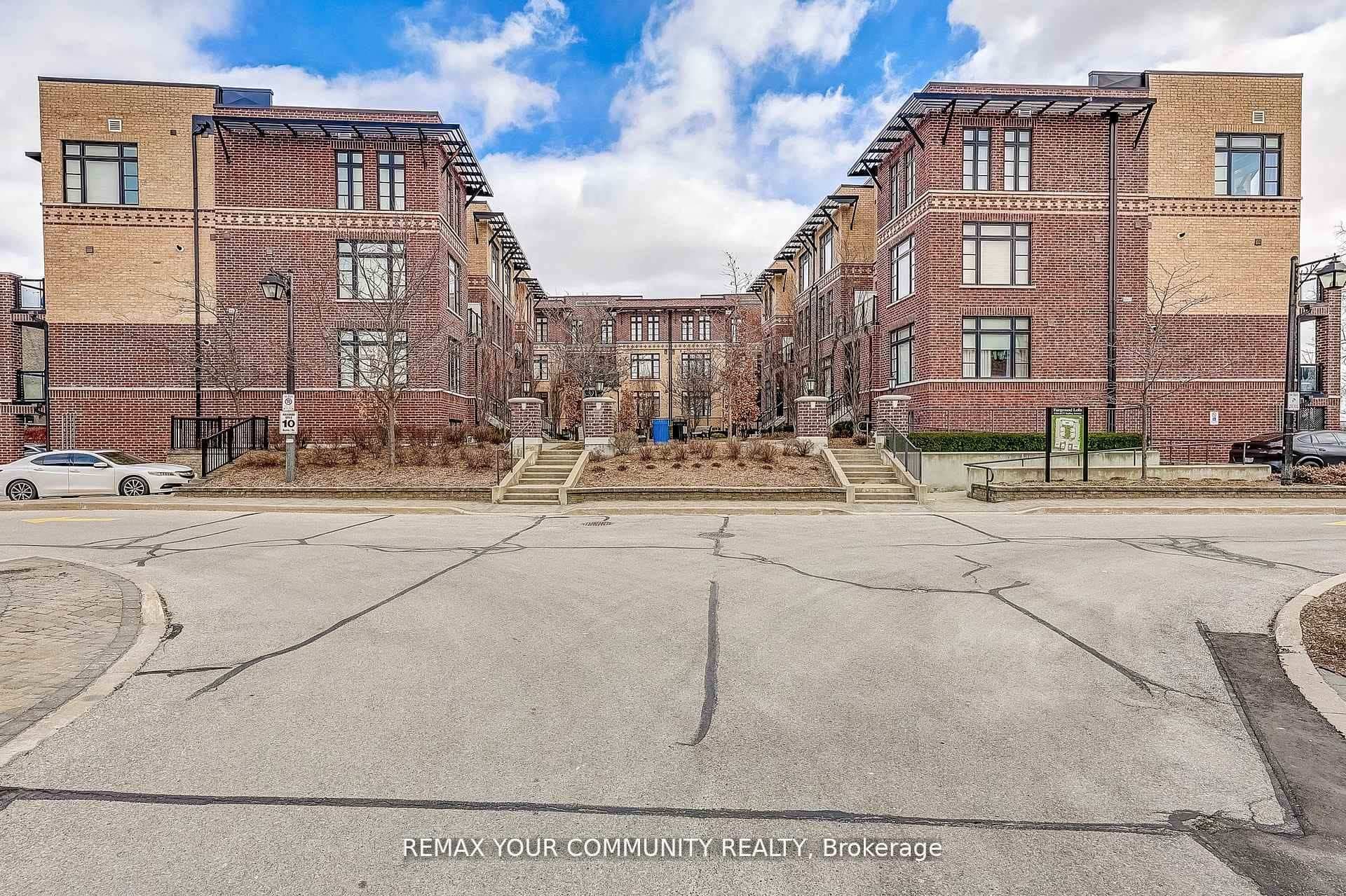 8169 Kipling Avenue Unit 29