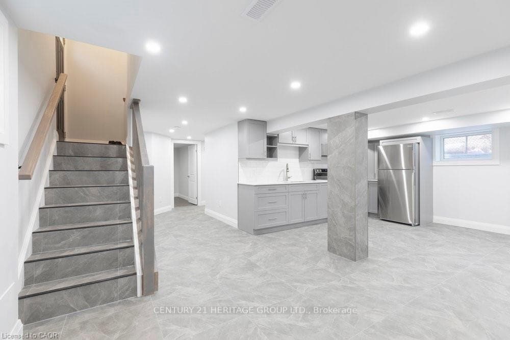 658 Upper Sherman Avenue Unit 2