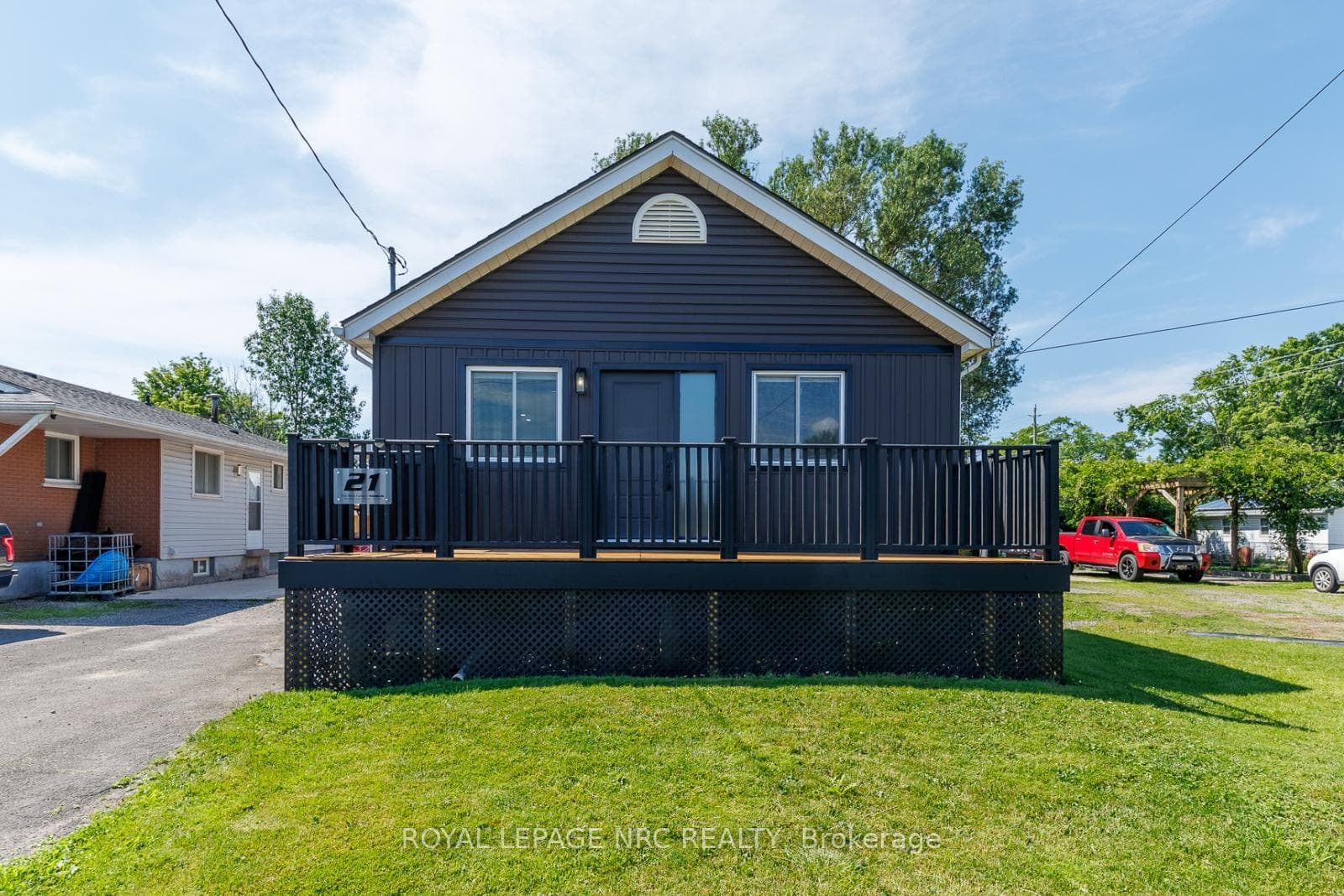 21 Huron Street